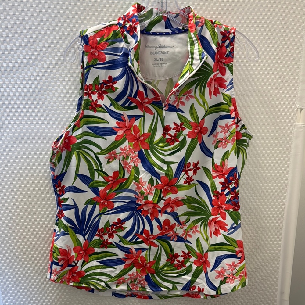 Tommy Bahama Island Zone top